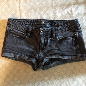 Bullhead High Rise Shorts Size 6 - Black Denim